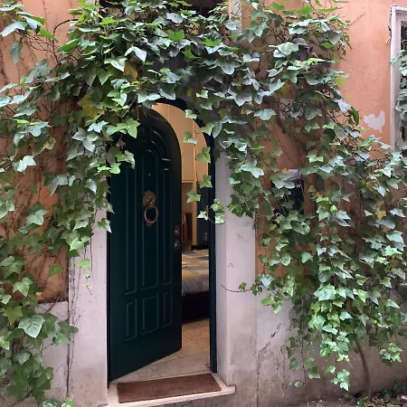 Navona Soldati